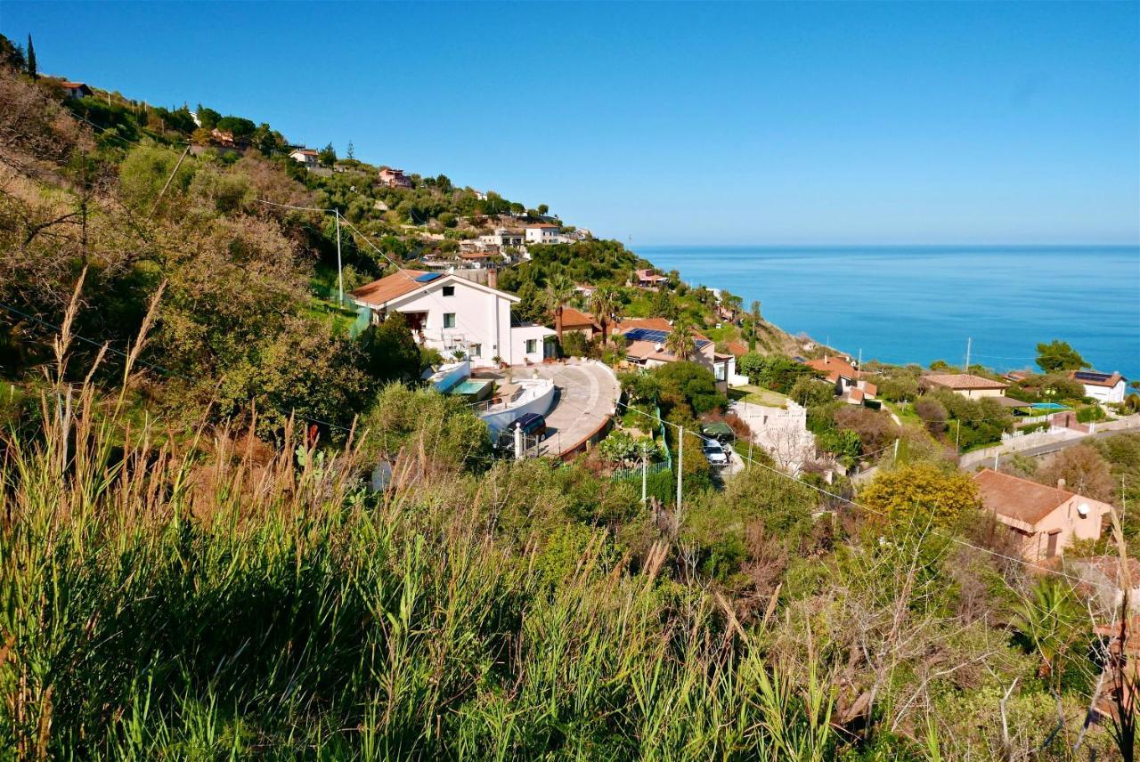 Bed and Breakfast Al 33 Giri à Cefalù Extérieur photo